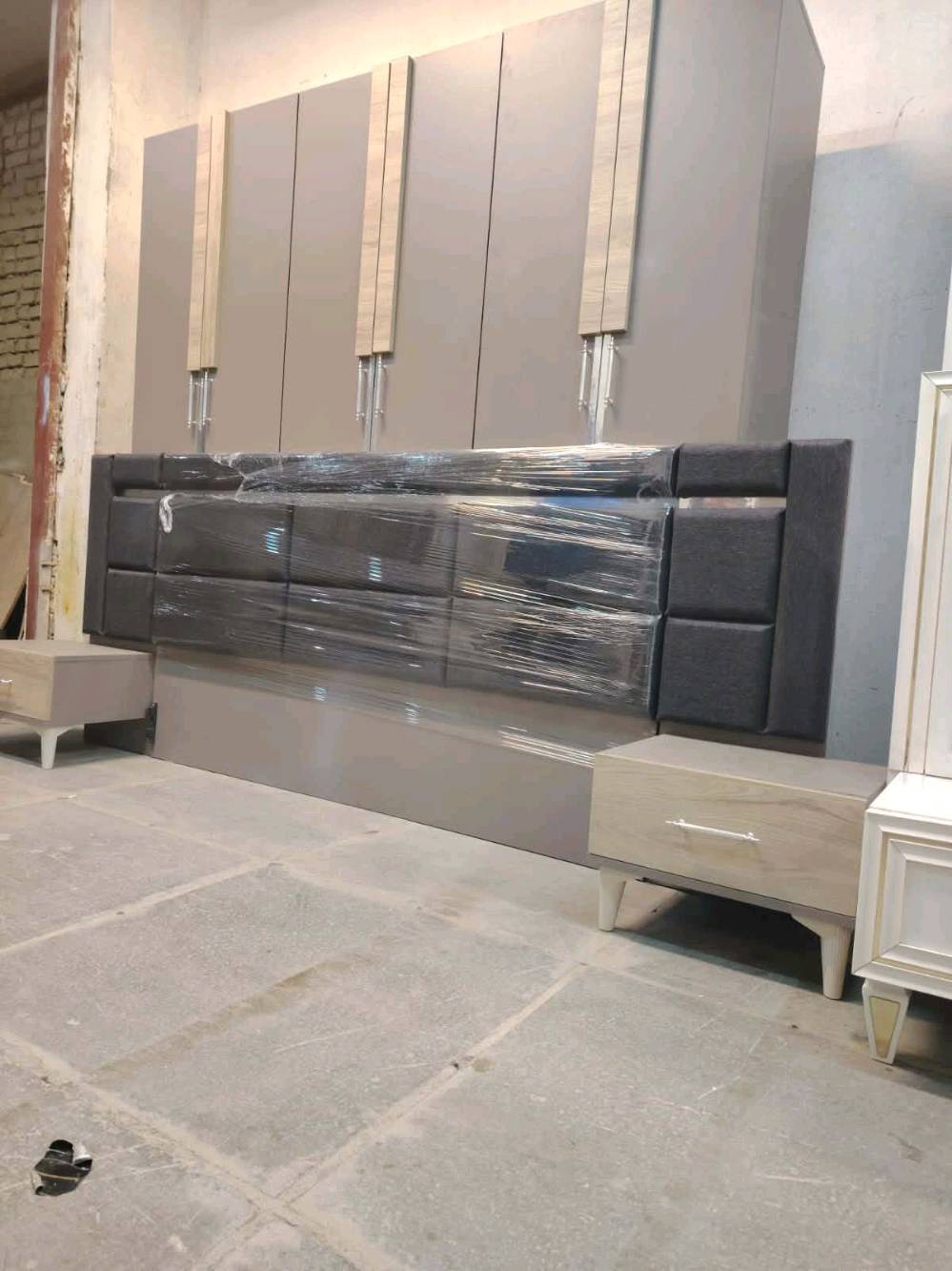 غرفة نوم مستعملة🇹🇷
 نضافة99٪💯
عدد القطع / 5
نضام / أبواب مديل حديث 💢 
سعرها /475قفل💸

شد ونقل داخل بغداد مجاني🚛
يوجود توصيل محافضات 🚛