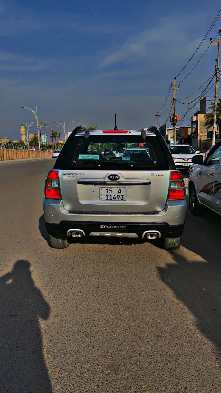 سلام وعليكم البيع موديل 2009 بسمي كفاله عامه من تبديل وصبغ بس البلاستك مصبوغ اي نقص مابيه مكان سياره ابو غريب *********** تحويل مباشر سعر 120وبيه مجال
