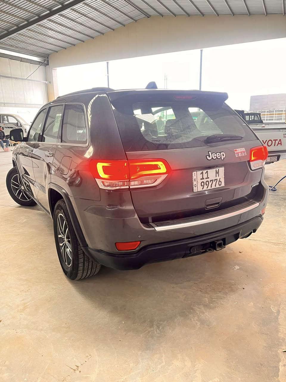 يالله السلام عليكم 
سياره جيب للبيع موديل 2018
سياره مكفوله من كلشيً كلين تايتل
السياره مناقصها اي شي أربع قطع تبريد كشنات كهربائيه 
الداخل جلد لون أسود المميز صندوق كهربائيه
بصمه تشغيل عن بعد السياره فول مواصفات 
فتحه بنوراما سعر السياره230$للاستفسار الاتصال على الارقام عنوان السياره ديالى ناحيه جديده الشط معرض خيرات دجله شركه فاضل خير مقابيل مدخل حي الفرات للاستفسار الاتصال على الرقم ***********علي المعموري
