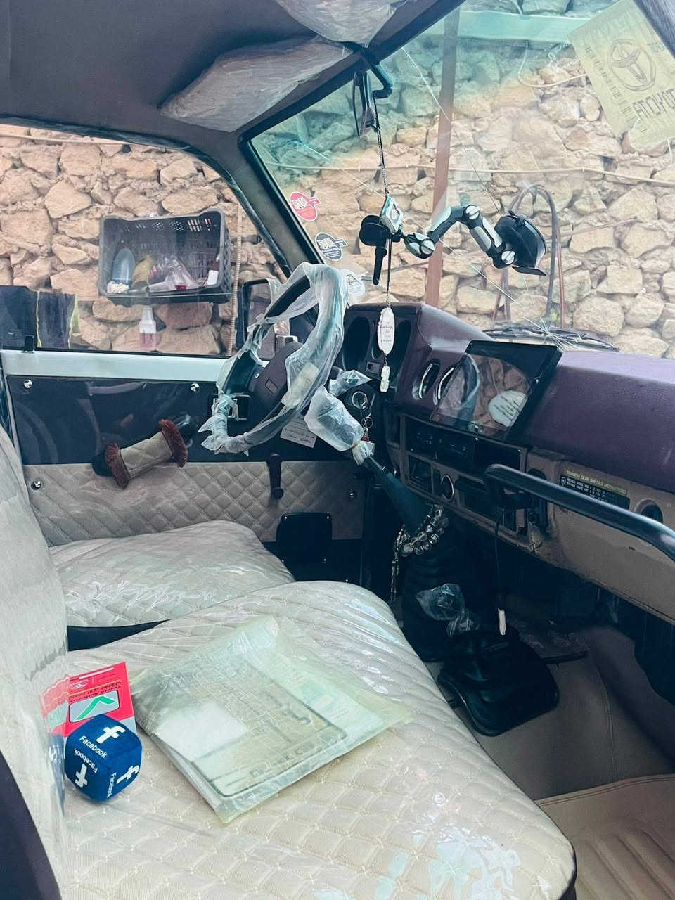 سلام عليكم للاندكروز للبيع أو مراوس
محرك بي تبخير راقم أنبار تحويل مباشر 
السعر 50 وبيها مجال للاستفسار ***********
