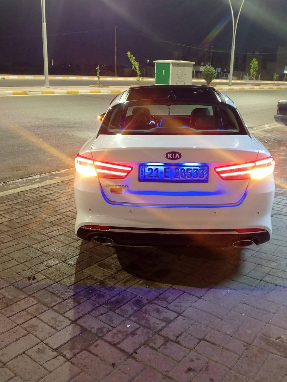 السلام عليكم
للبيع فقط 
اوبتيما وارد خليجي 
فول مواصفات vip 
لايت زينون 
كشافات 
لايت ستيرن 
زراك لايت 
كشن تدفئة تبريد 
كشن جلد + كهرباء 
مري كلاب +اشاره
بانوراما 
داخل لونين+صاج
بردات خلفيه بلادي
بك لايت لد 
حساس امامي خلفي 
كامره 
شاشه 
سماعات انفنتي +دمام خلفي
4 بصمات 
5 ويل كب 
يدأت نيكل  
شحن واير لس 
محرك 2400 دوش 
كير AT 
ماشيه 165km
كفاله من الصبغ والبارد والتبديل 
رقم سليمانيه تحويل ثاني يوم 
مكان.السياره الرمادي 
للاستفسار الاتصال فقط ***********
