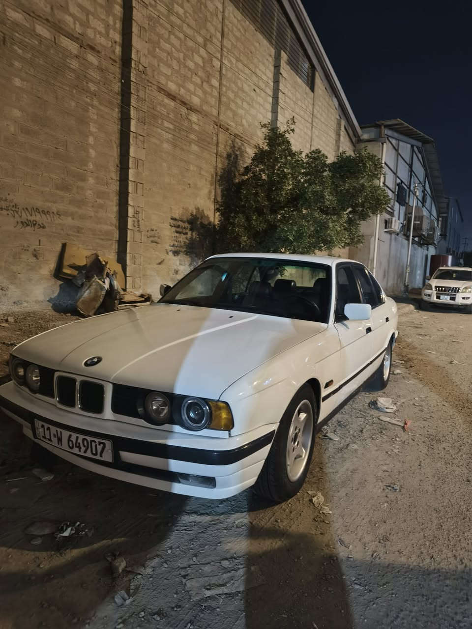 السلام عليكم

Bmw 525 للبيع

كير عادي

الموديل 1990

محرك 2500  مفتوح

مكان السياره بغداد شارع فلسطين

السعر ٤٧ ورقه وبيهه مجال

للتواصل واتساب ***********

