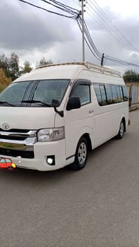 جمبي ٢٠١٠ • ١٥ راكب • رقم ديالى