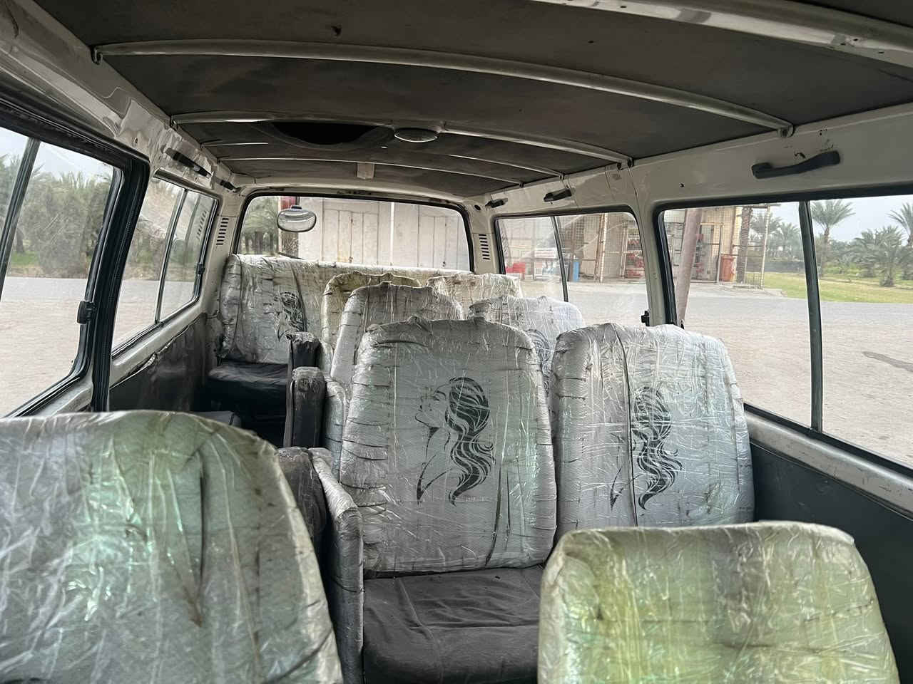 السلام عليكم جنبي موديل ٩ رقم بغداد بسمي سنويه 2030محرك ونجي بيه جديد صدر جديد باتري جديد غرفته حلوه السعر 55وبيه مجال مكان بغداد المعامل ***********
