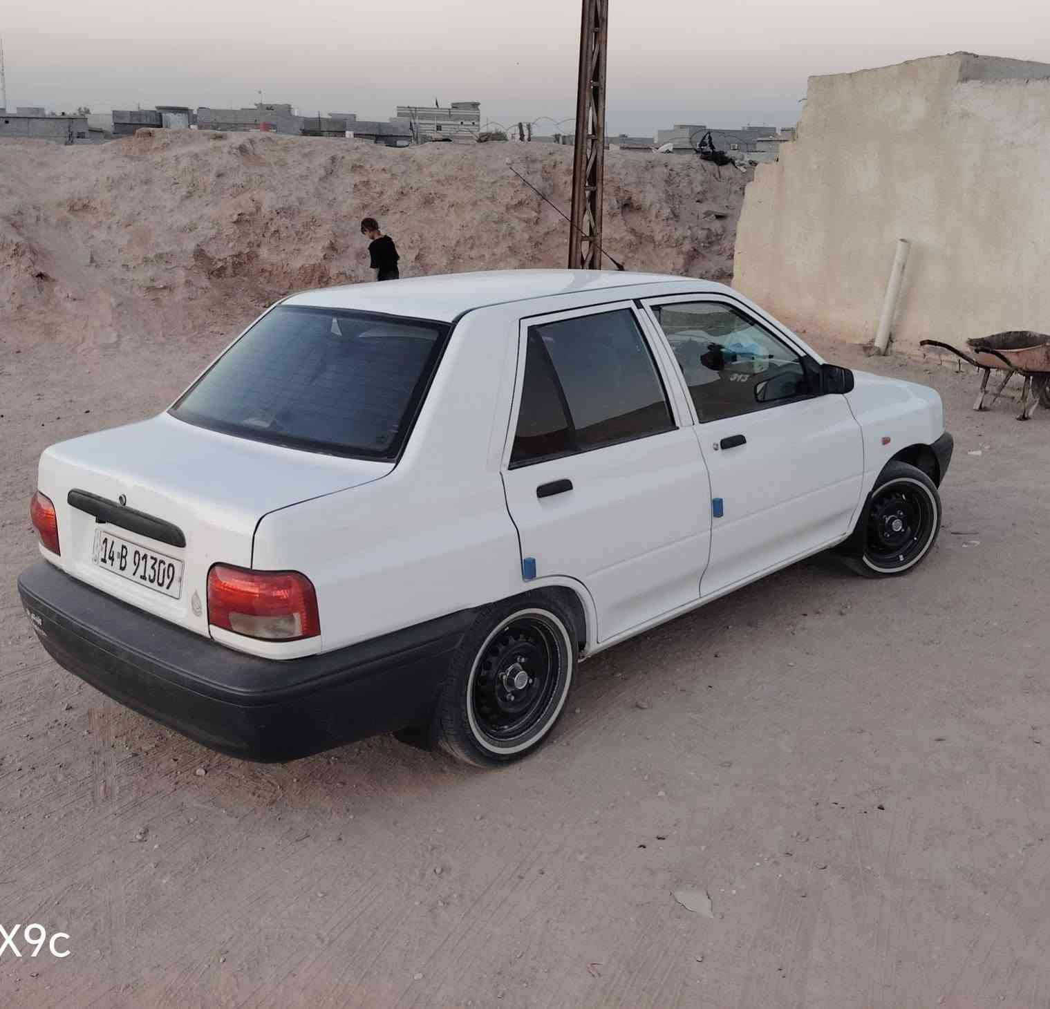سلام عليكم سايبه مديل 24مكفوله من ضربه وطخه وتبديل وصبق سياره جاهزه تبريد تخم تايرات كهربيات شاشه لصليه  كله جاهزه مكينه وكير خير من الله مكان سياره بصراة زبير شارع جاهزه  سعر 60 بيه مجال***********
