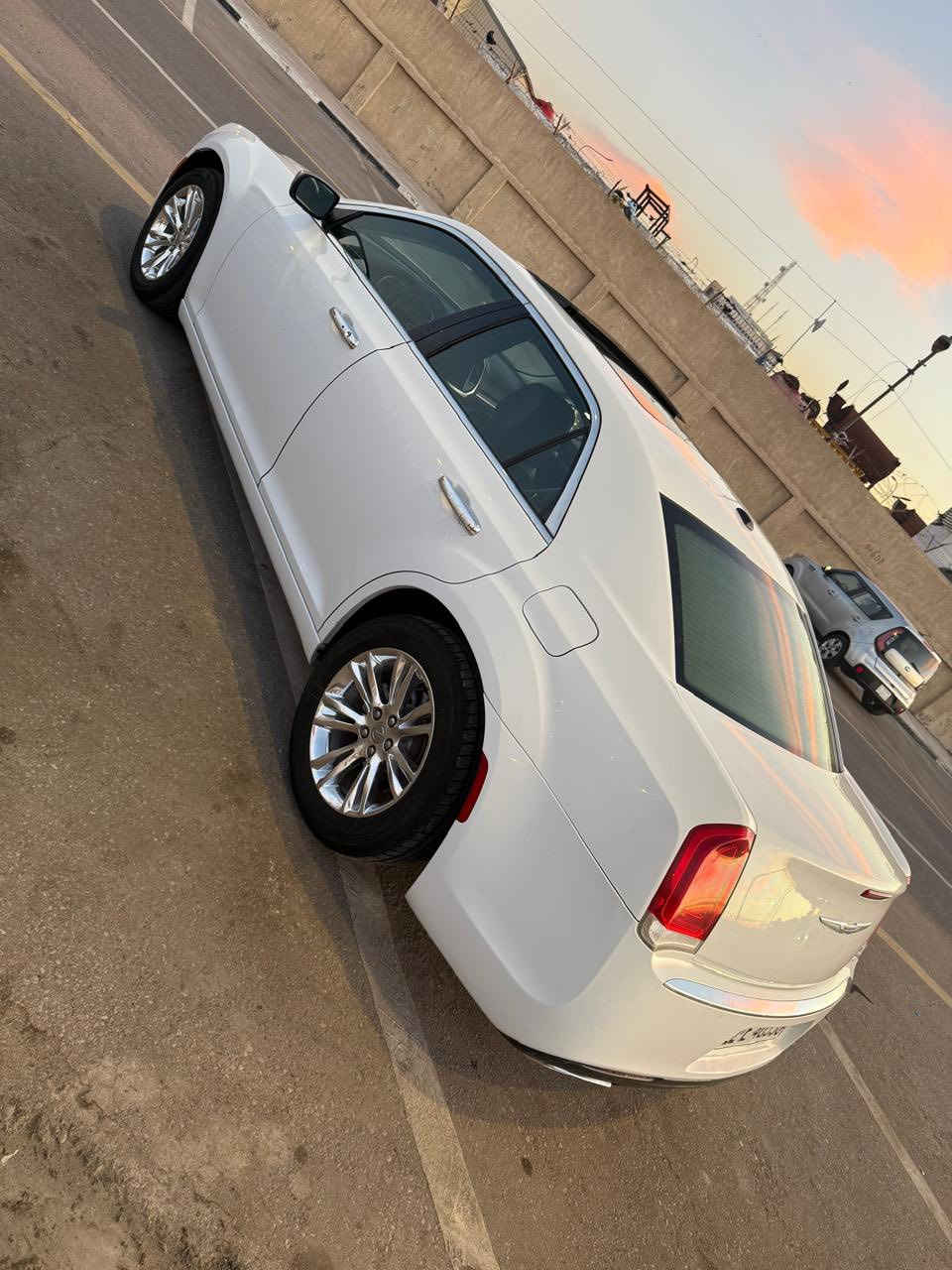 اوباما  كنديه مديل   16   عداد 260
داخل اسود جلد مكينه 3.6
تو ويل 
 كفاله عامه 
رقم اربيل بسم كردي
مكاني البصرة 
الاستفسار على الرقم
***********
