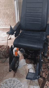 السلام عليكم كرسي كهرباي مال حجزه البيع نضيف وشرط الشقل كله جديد انه مكلف بل نشر توصل وي راعيه ***********
