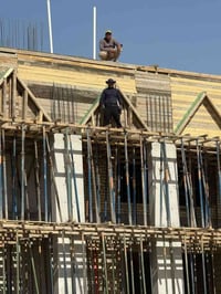 مستعدين لتنفيذ جميع البنايات والمنازل وبكافة المساحات والله خير رازق :...