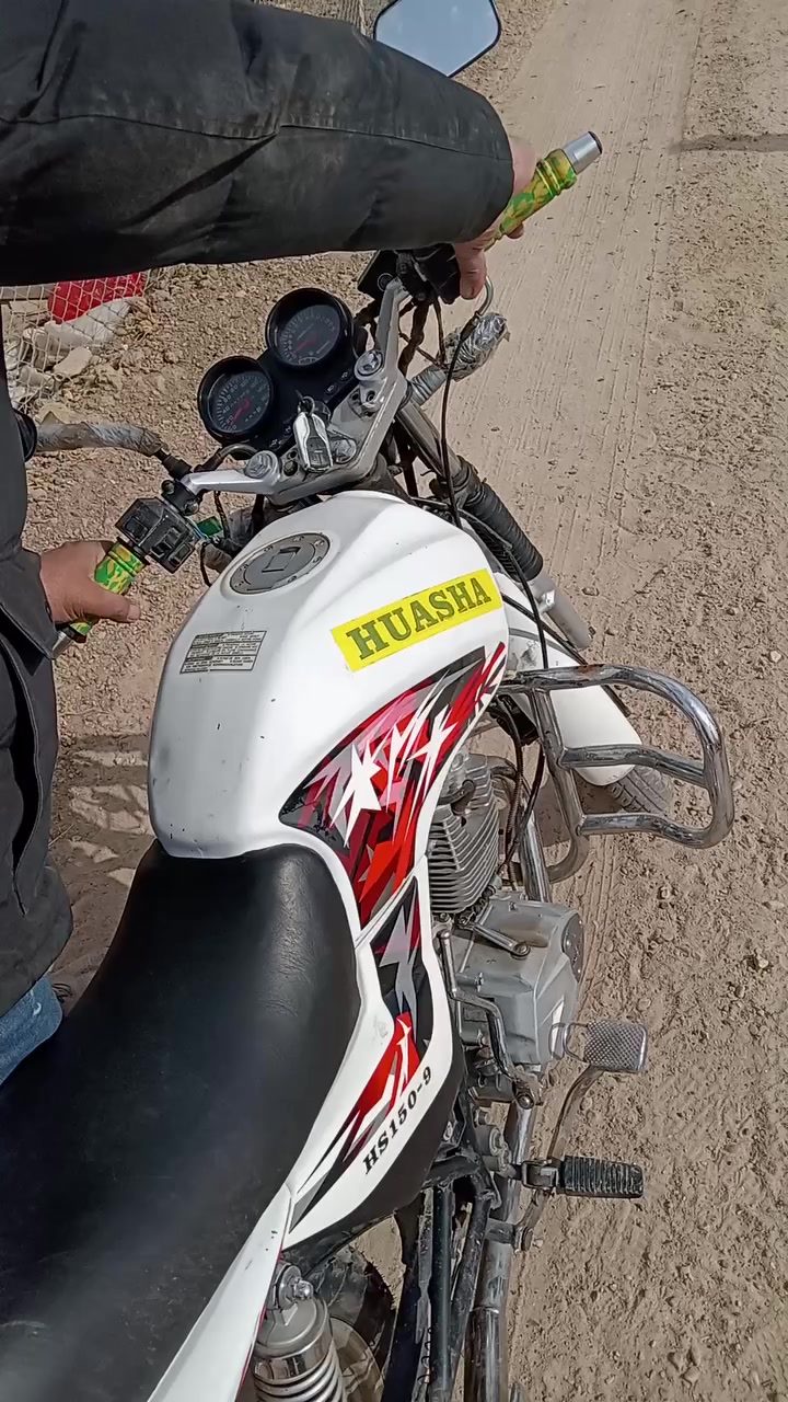 دراجة نارية للبيع هايوشه ٢٠١١٧ الرمادي الخمس كيلو للإستفسار ***********
