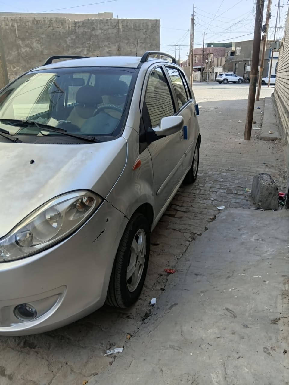 سلام عليكم لبيع شيري ٢٠١٣مكفول من الضربه وصبغ ولبارد كير ومحرك مكفولات كيراتوماتيك ماشيه ٦٠الف تخم تاير جديد السعر ٢٥وبيهه مجال بسيط ***********
