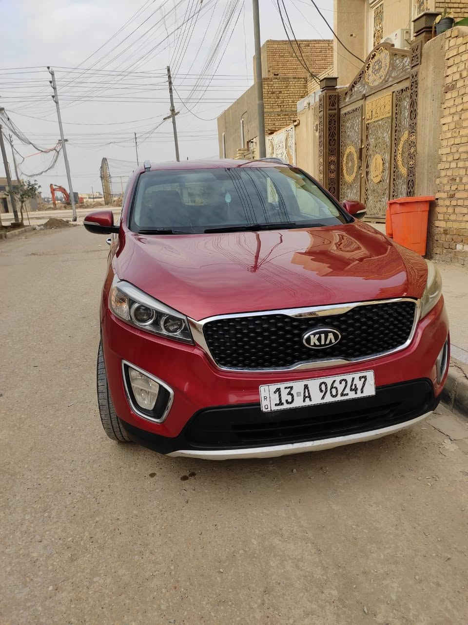 السلام عليكم سورنتو للبيع أو أمراوس ٢٠١٧ وارد أمريكي ٤ سلندر اللون دم الغزال رقم ميسان دولي الجديد وبأسمي والسنويه مجدده والمحرك والكير والحداديه كفالة وباتري وأطارات جدد جاهزة ونظيفة وحادثهه كلش حلو الجاملغ الخلفي بدون دواخل وبدون تبديل والجاملغ الثاني عالبارد ورشات صبغ تحكمات أستيرن وتحكمات أمرايات تبريد أكثر من قطعه لايتات زنون ومواصفات أخرى معروفة السعر ١٧٥ وبيهه مجال للأستفسار ***********
