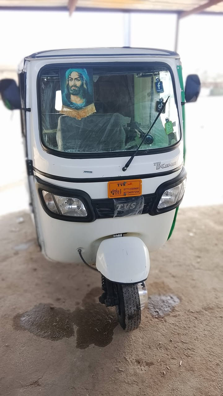 سلام عليكم  تكتك تيفيس لبيع مكينه مبدل بيها بس زنجيل وكلجات كشر شوفت عين نضيفه الله شاهد مديل عشرين اوراق اصولي رقم الهاتف ***********
