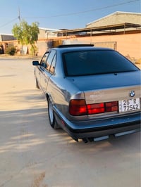 بي ام 525 • ١٩٩٢ • توماتيك