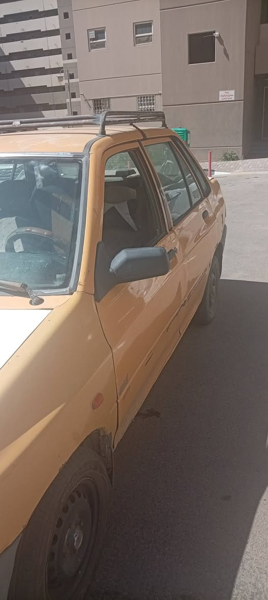 سلام عليكم سايبا للبيع السعر ٣٠ و بيها مجال سياره باسمي ثاني يوم تحويل مشروع وطني سياره سنويتها لل ٢٧ مصفره هيئه و غرامات كهربائيات كلها شغاله تبريد بيها جديدة ما مشتغل بس مرتين مكاني بغداد بسمايه للتواصل ***********
