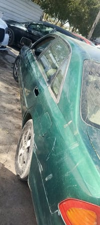 اللون للبيع موديل٢٠٠٠ سياره كير محرك خير من الله صدر امامي خلفي سياره ...