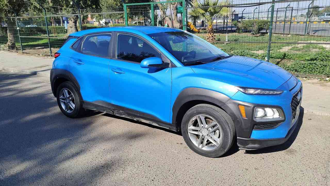 السلام عليكم 
كونا 19 SE 
مرقم بغداد بأسمي
لون ازرق بحري
محرك 2000 دوش المرغوب
ماشية 86 قابل للزيادة
مواصفات
رادار
تحديد مسار
مثبت سرعة
كامرة
ابل كار بلي و اندرويد اوتو
مبدلة دعامية هنا بالعراق و مصبوغة شبر بيها 
للتفاصيل 
***********
