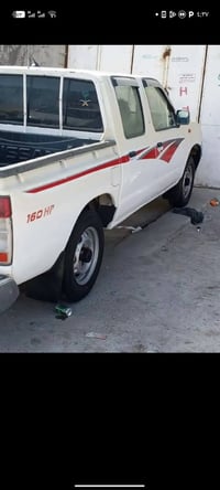 نيسان بيكم 2013 تفصيل على رقم   07827994559