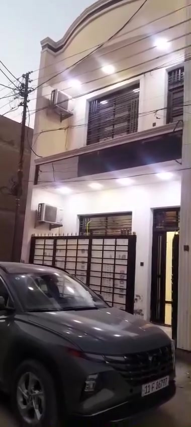 بيت  ٥٠متر للبيع  مع سبالت وبنكات ٤وسخان وماطور وسحب مولد رقم القطعه ٤١٤ قرب ماركت العدل بسعر مناسب ***********
