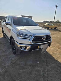 هايلوكس • فور ويل • ٤٠٠٠٠ كم