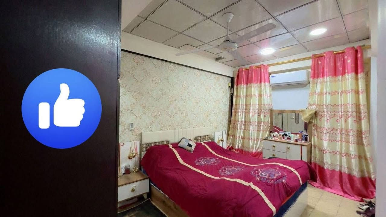 السلام عليكم ورحمة الله شقه للبيع 
مساحه 107م موقع حي الاعلام 
مجمع 6 قرب الشارع العام 
تحتوي على 
صاله مطبخ خدمات مع ثلاث غرف نوم 
للتواصل واتساب/***********
سعر مناسب جداً
