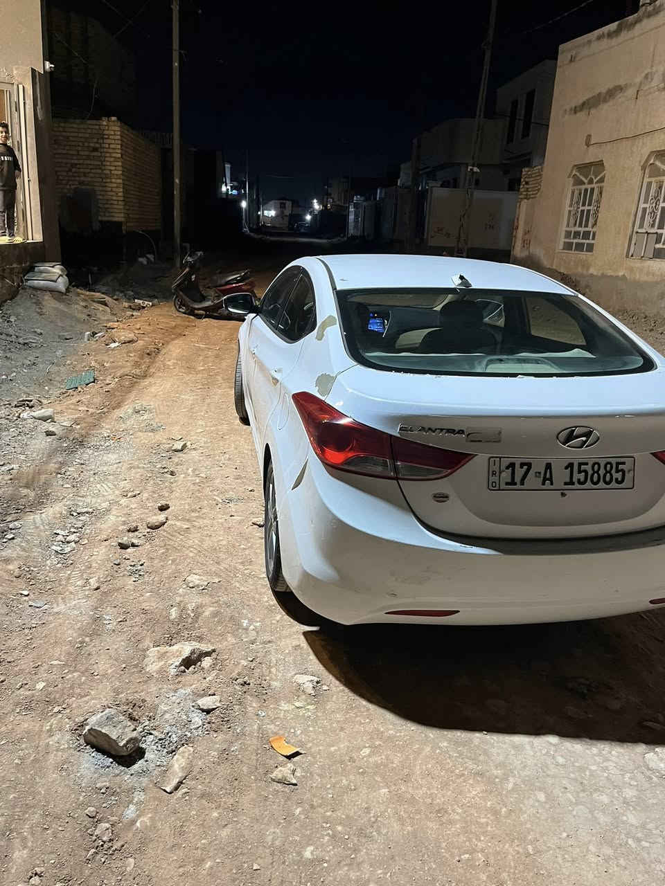 السلام عليكم
النترا 2013
السعر 98
وارد امريكي لون ابيض 
رقم مثنى الجديد 
حادثهة جاملغ خلفي وباب خلفي بدون تبديل بس صبغ 
وهنا بالعراق صار بيهة صبغ بالبنيد 
مواصفات السياره 
تحكم ستيرن شاشه تاب ويل كب 16 بلاجكتور امامي 
اشاير بالمري حساس اطارات 
السياره جاهزه من كلشي حداديه جديده باتري جديد تخم تاير جديد 
مكان السياره ديوانيه الحمزه الشرقي 
تفاصيل 
***********
***********
