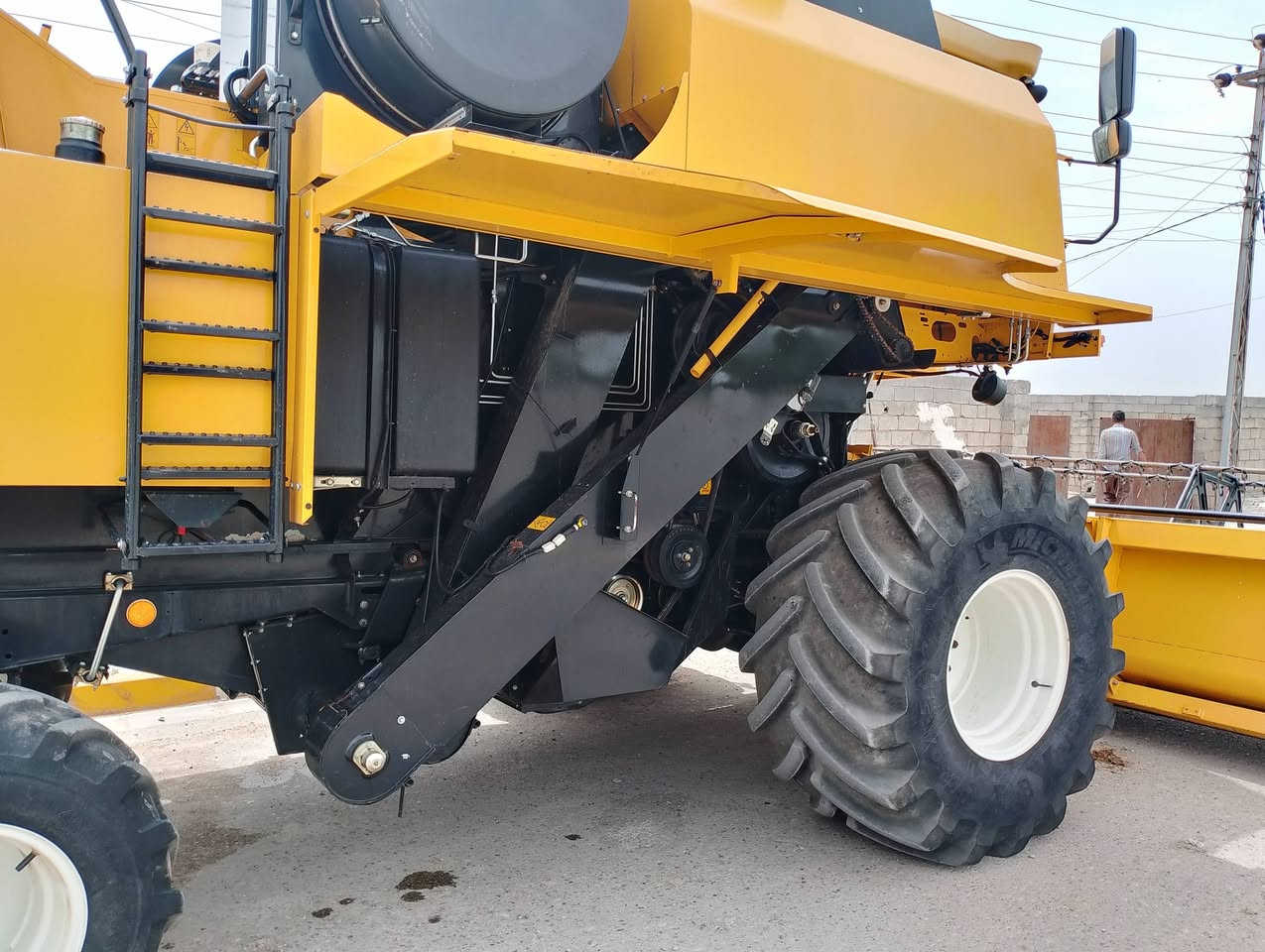 للبيع 5بلم تك درام اوربي دخول العام مشتغل موسم اخو زيرو سنوية سليمانية وبسمي لحد 30جديد جاهز من كل نواحي مشتغل 1650ساعة تقريبان مكلف بالنشر خابر الرقم ***********مكاني كركوك قضاء داقوق
