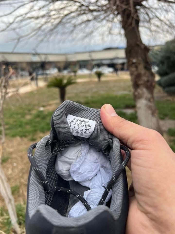 Everest
waterproof

technical climate system

بالة أوروبية، بشرط النظافة

قياس: ٤١
يلبس: ٤٢

- يوجد التوصيل


**إذا كنت صاحب هذا الإعلان وتريد حذفه لأي سبب، رجاءا أرسل رسالة إلى الدعم الفني**