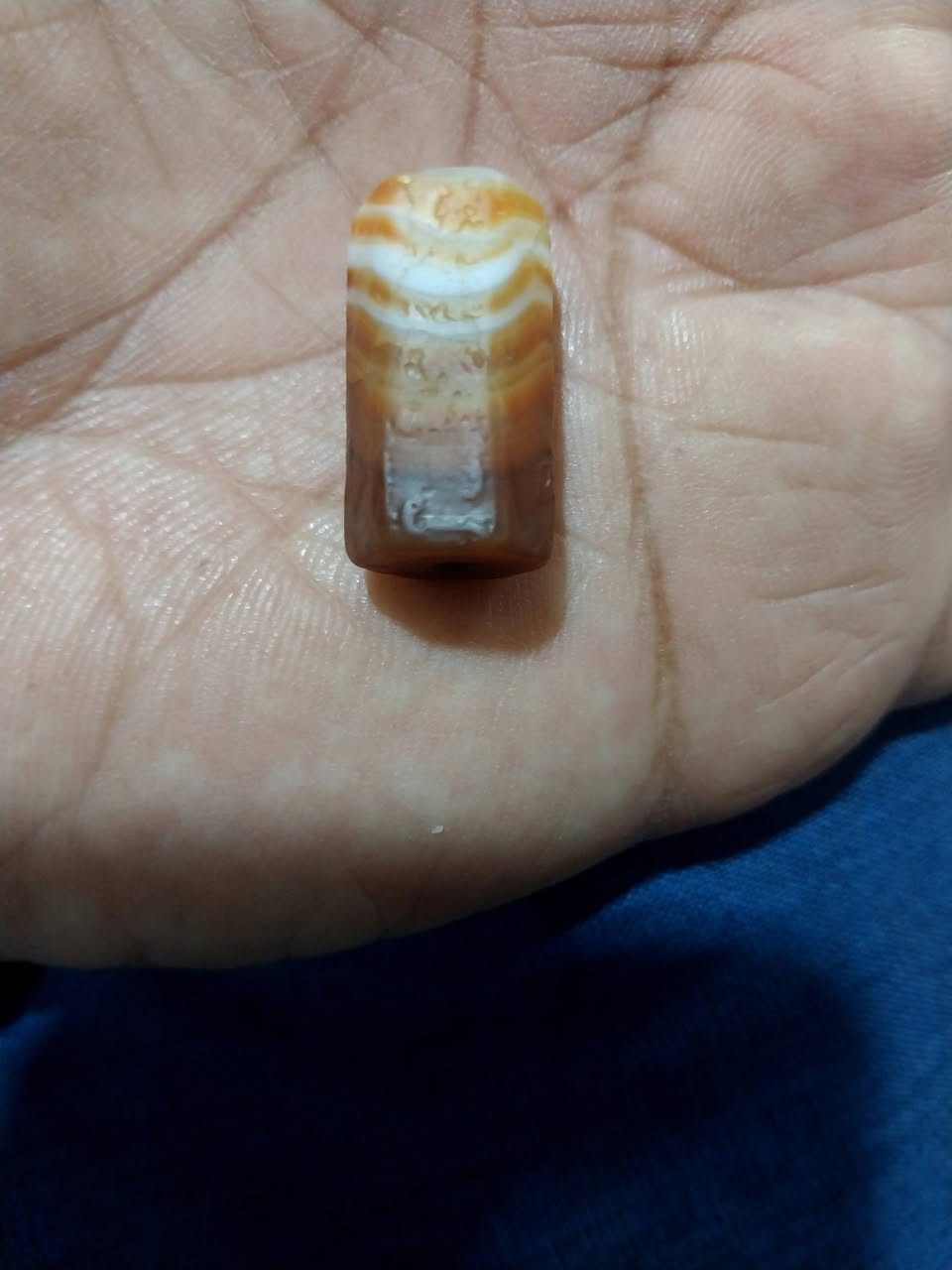 عطفه مع سلوى والبقيه جزعات يماني قديمات مشكولات للبيع الاسعار التواصل ***********
اومازنجر
