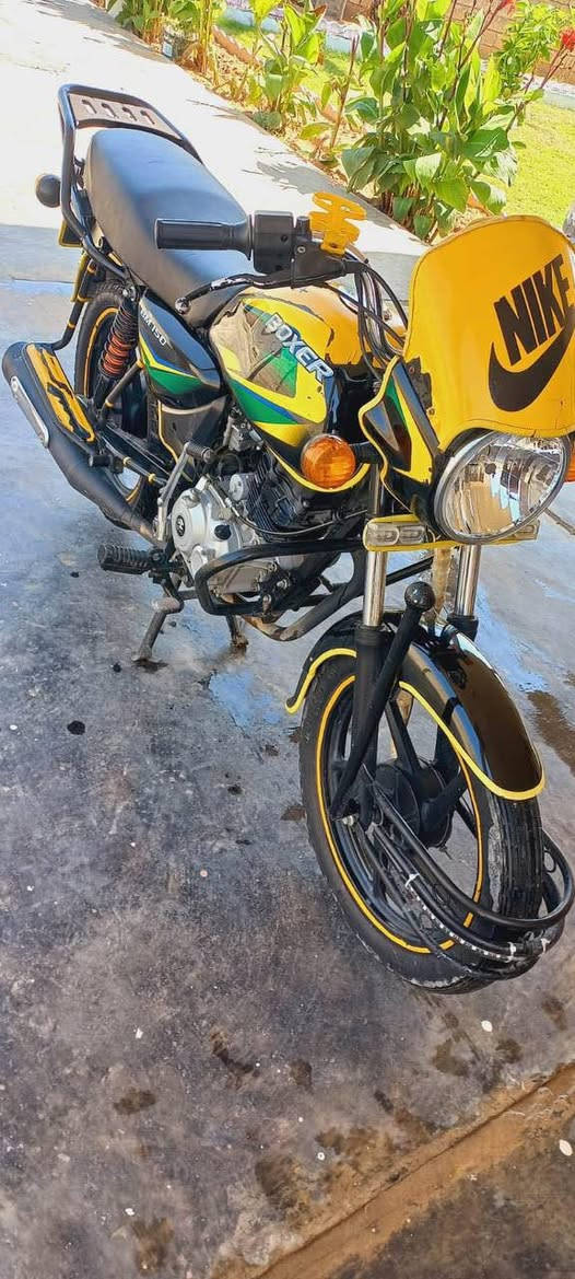 سلام عليكم بوكسر موديل 2021
لاتنقيص ولا تبخير دراجه نضيفه وخير من الله
اوراق كامله مكان ديالى سد حمرين 
سعر 800وبيهه مجال اتصل وبيك خير ودلل 

‭0773 594 9645‬
