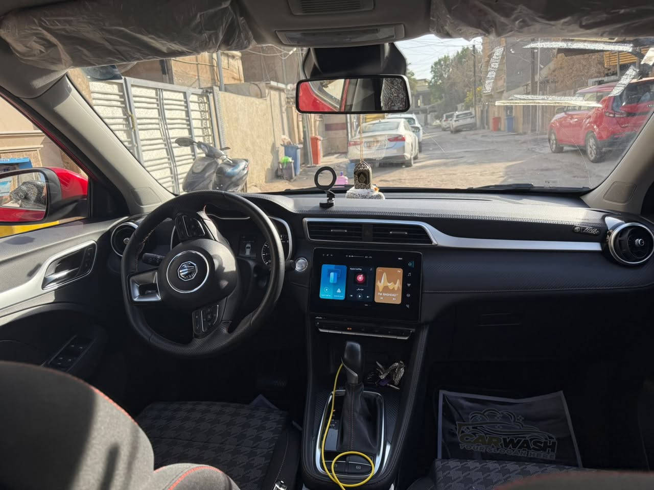 ام جي ZS مديل 2025 ماشية 10 الف السياره جديده المكان السياره بغداد حي الاعلام ***********
