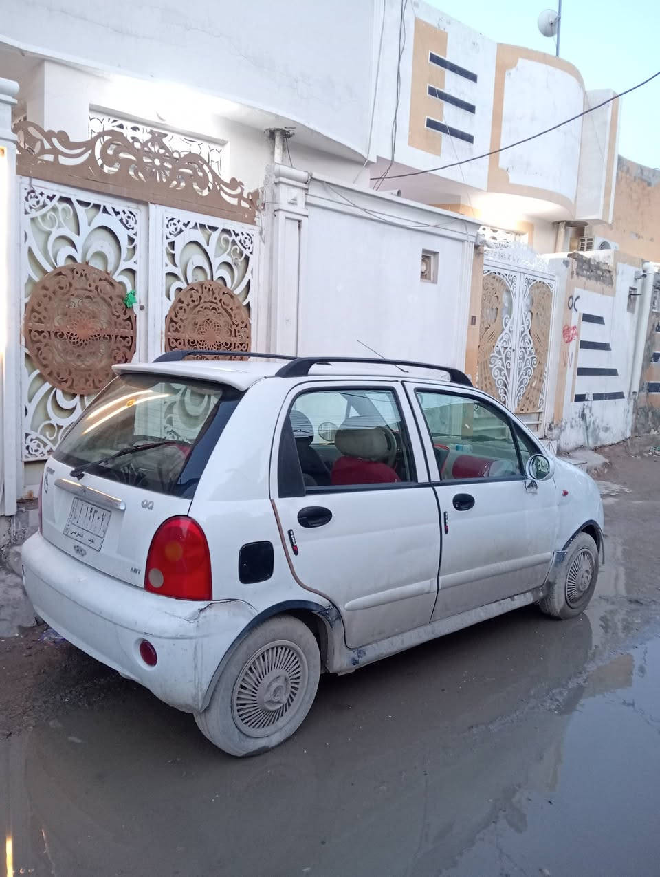 كيو كيو موديل 13 رقم نجف محرم بيه تبخير حدادية فقط دبلات تعبانه كهربائيات جاهزة تبريد شغال فقط غاز او شغله بسيطه سياره نظيفه بس ما مغسوله سعرها 19 وبيها مجال بسيط كلش #مكاني نجف شراي بخدمتك ***********
