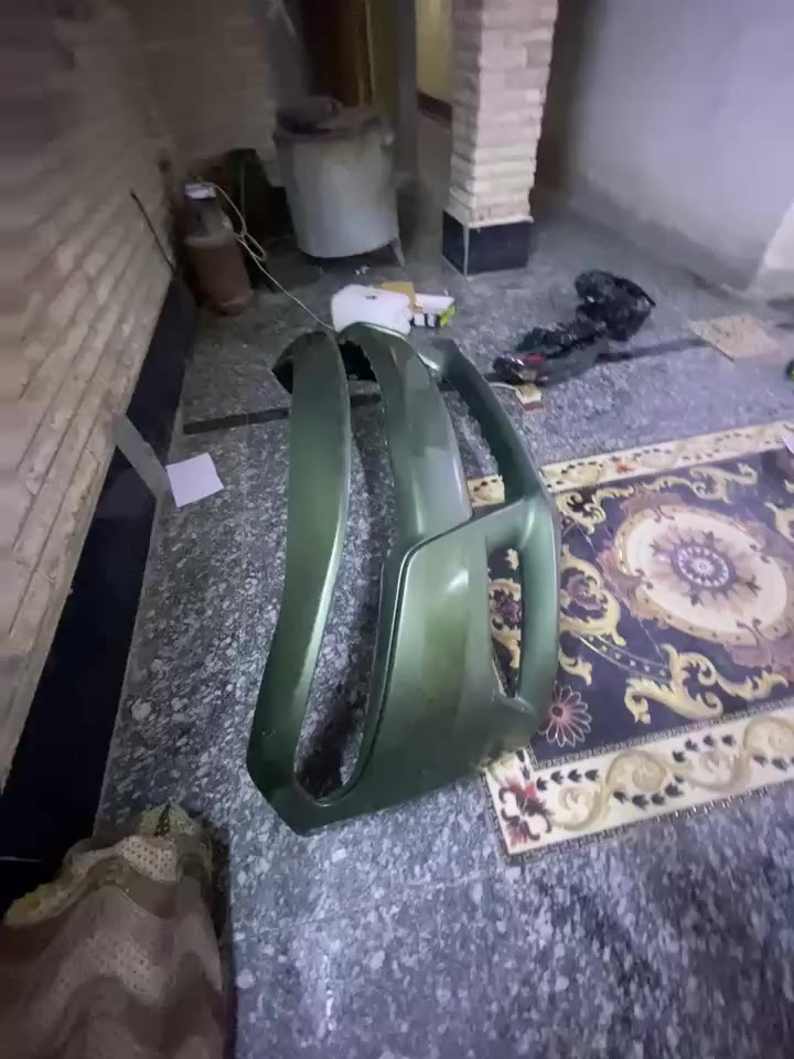 السلام عليكم دعاميه SXT لون زيتوني نضيفه من موديل 2015 لل22
لايتات جارجر نضاف اصليات ونضاف الدعايمه 100 الايتات ب125
مكاني البصرة ***********
