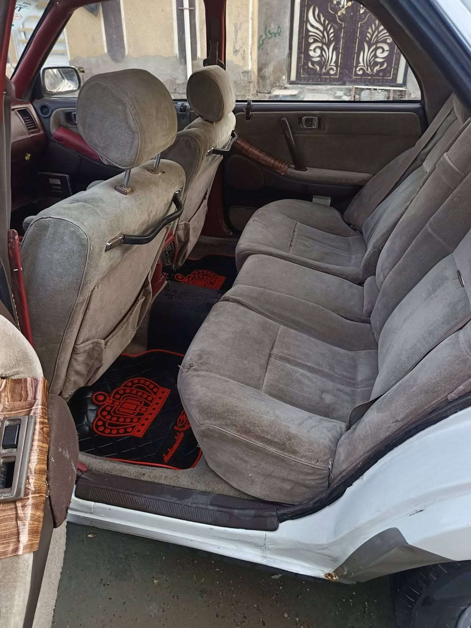 للمراوس ب ليفان خصوصي واوتماتيك نضيفه اذا محور كورله مو مشكلة ملاحضه ماريد تكسي
 السلام عليكم عندي هارتوب موديل 91مكينه جديده دشبول جديد تخم تاير جديد كهربائيات كلها  كامله سنتر لك أربع بيبان وصندوك منضومه زنون باتري جديد تتفئه شغاله شاشه سماعات كلهن جدد نقص تبريد ولحداديه 50بميه دركه ستيرن ملكه جديد رقم دولي بسمي سنويه 29 رقم نجف مكاني بغداد رقم ***********سعر 55
