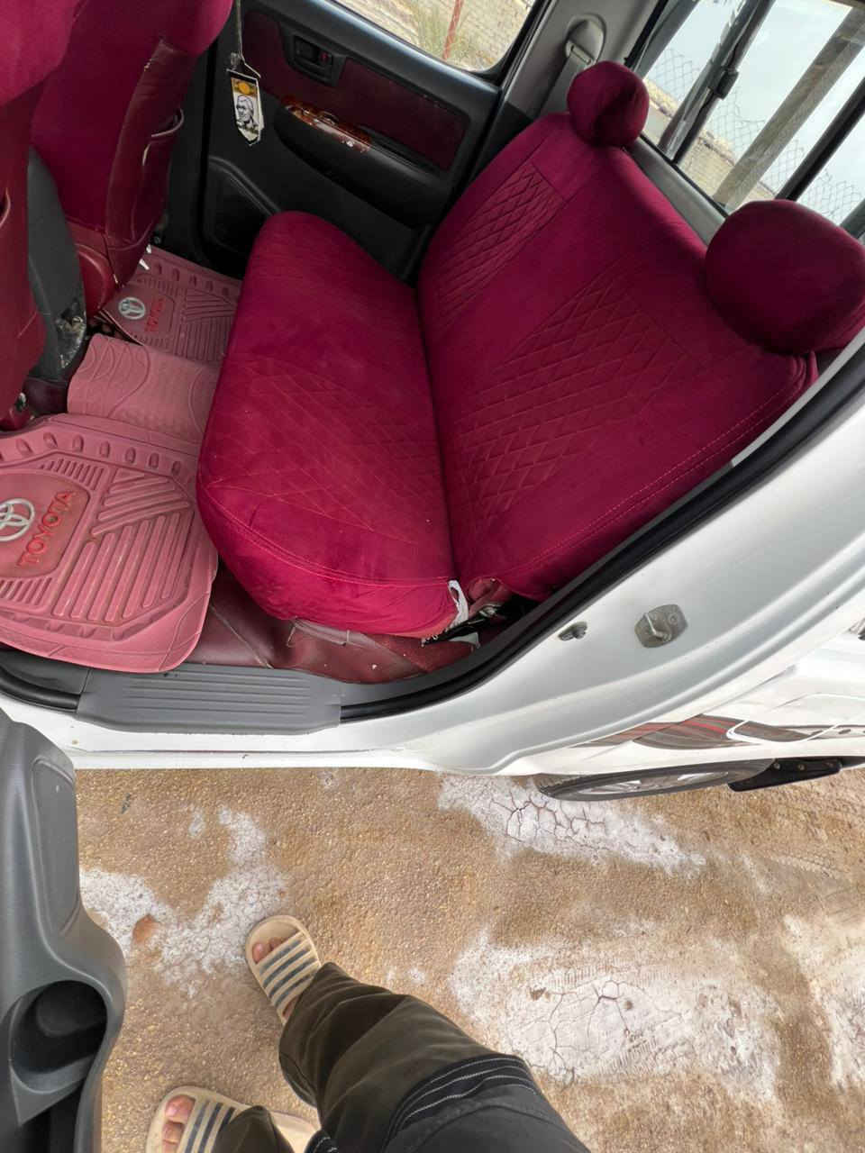 السلام عليكم تيوتا 2013للبيع كير عادي سنويه بسمي مداور ثاني يوم وباقي التفاصيل اتصل عل رقم***********
