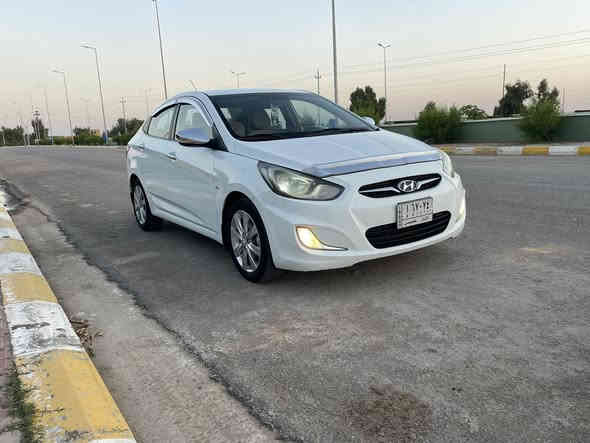 السلام عليكم 
هونداي اكسنت للبيع 
موديل 2013خليحي 
محرك 1600دوش 
السياره جاهزه من كل نقص وجديده بمعنى كلمه
محرك مكفول لاتبخير لاتنقيص ولا صوت ولامفتوح بلادي
كير صدر امامي خلفي مع دسكات جدد
تبريد تدفئه شغاله كهربائيات كلها شغاله
السياره مكفوله من الضربه والصبغ والبارد وشرط سونار
عداد السيارة 154حقيقي
رقم الماني شرط تحويل 
السعر 102وبي مجال للشراي
للاستفسار ***********
