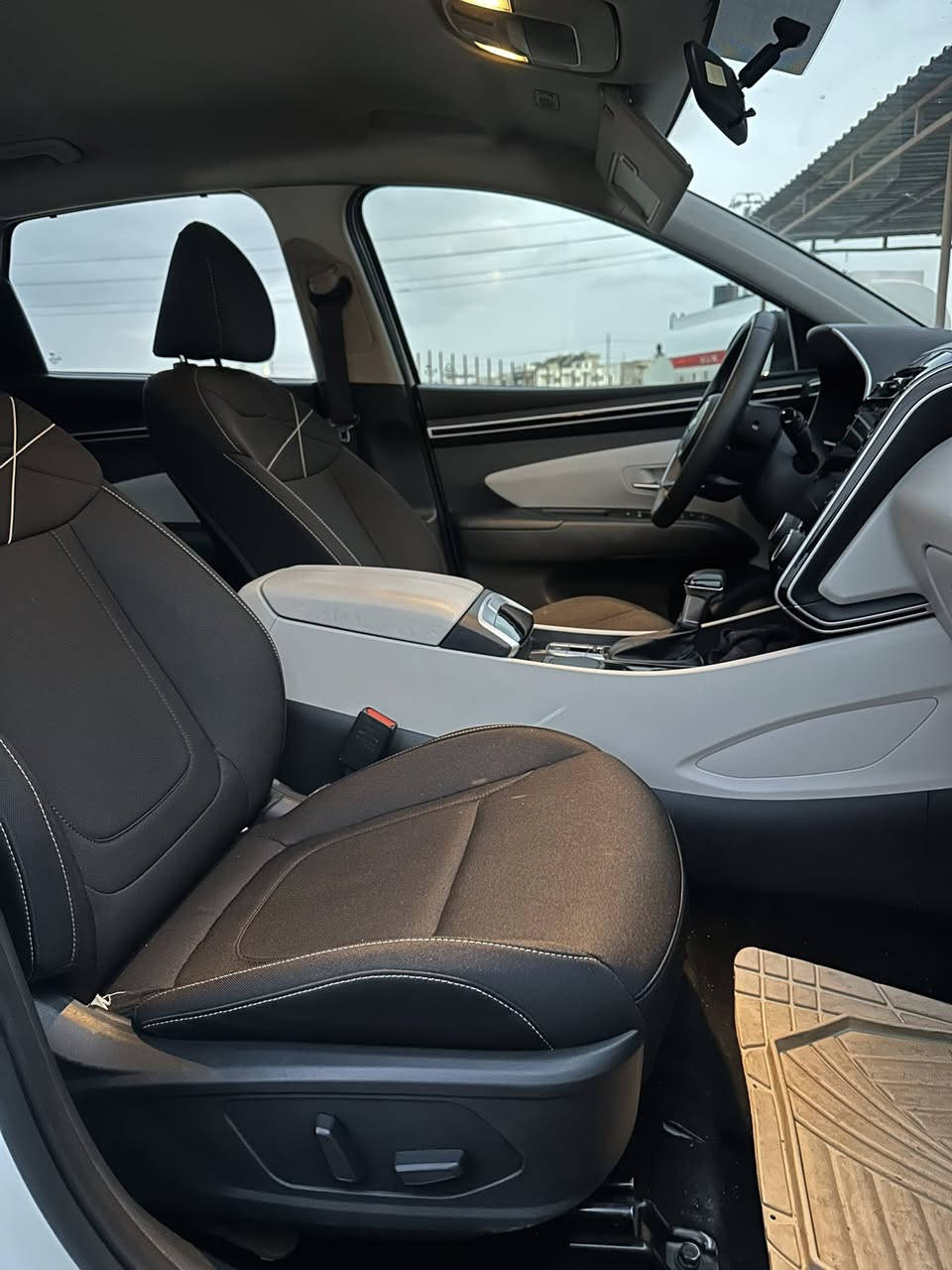 سلام عليكم
تكسون خليجي 

كوري

موديل ٢٠٢١

٢ بصمه

موبايل شحن

٢ كشن كهرب

بردات صفحه

سنيوبه جديده

ماشي ٩٤ الف

بدون صبغ

مكانين تعديل بارد

سعر ١٩٥ بی مجال

رقم موبايل واتس اب

***********
