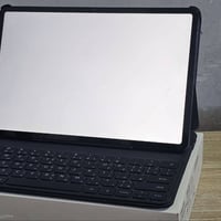 هونر باد 9 • ١٢.١ إنش • كيبورد أصلي