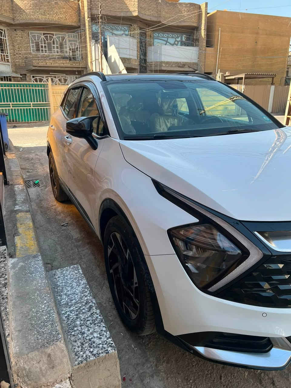 سبورتج 2024 وكالة الدولية فول موتصفات رقم بغداد بأسمي ماشية 25الف مواصفات بنوراما بصمة حساس امامي خلفي وباقي المواصفات موضحة السيارة جدا جديدة للستفسار ***********

