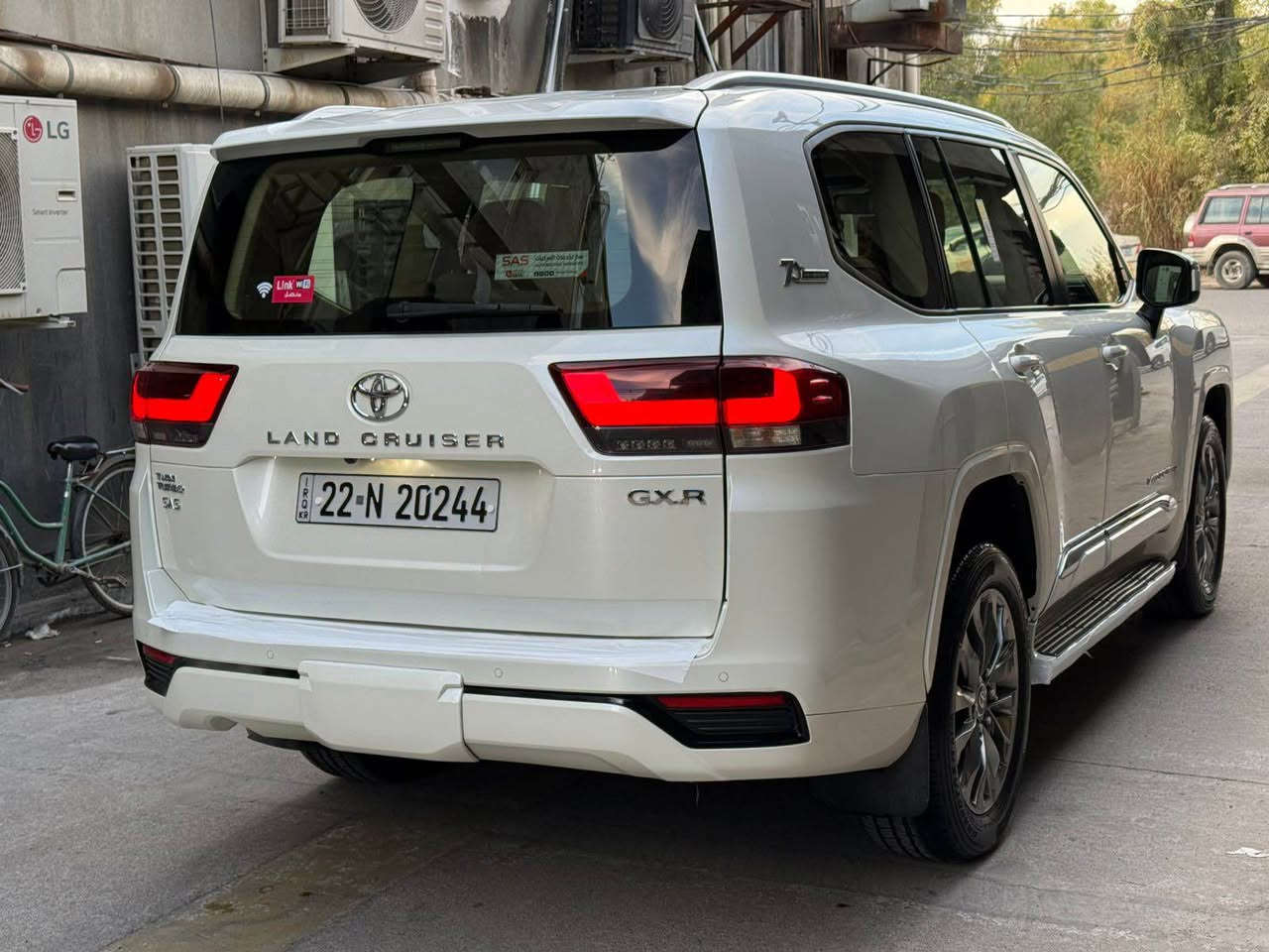 السلام عليكم 

لاندكروز GXR  بلص تطبيق جكساره  🇯🇵🇯🇵 

موديل ٢٠٢٢ تون توربو 🚀 

ماشيه ٥٨ الف كيلو 

شركه ساز صفر اربيل 

🛑 كاميرا 
🛑 سلايت 
🛑 شغال 
🛑 كاميرا
🛑حساس ٣٦٠ درجه 
🛑 زراك لايت 
🛑 شاشه كبيره 
🛑 كشنات جلد 
🛑 شاشات خلفيه بلاد 
🛑 ٢ كشن كهرباء 
🛑 صندوق كهرباء 
🛑 ثلاجه 
🛑 سستم صوت جي بي ال 
🛑 وباقي مواصفات المعروفه 

رقم اربيل الجديد بشرط التحويل 

السعر  ٦٣٨ ورقه 💵💵

السياره مكفوله من الصبغ فقط تعديل بارد بسيط بل بونيد 

*********** ☎️

مكانها اربيل أربيل, العراق
