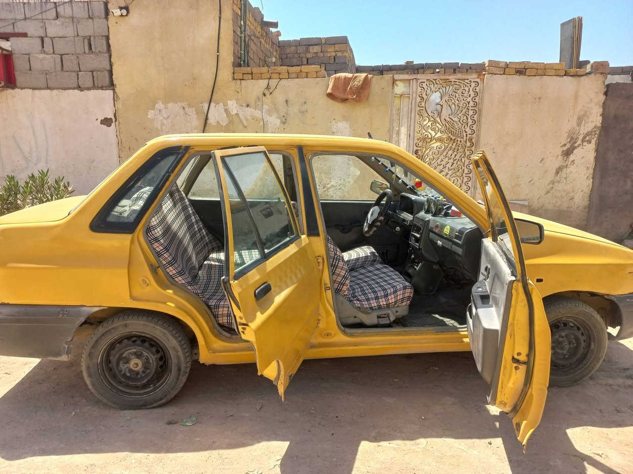 سلام عليكم شباب لحد يتعبني شباب سياره سايبه نضيفه بس الكير الثاني يفلت وبينه خيط شباب سياره نضيفه *********** شباب سياره نضيفه ثاني يوم ادارولك عليهه هيه شباب لحد يتعبني سياره جاهزه مال خبزه قفلهه مليون ٦٠٠ شباب رقم ألماني ذي قار
