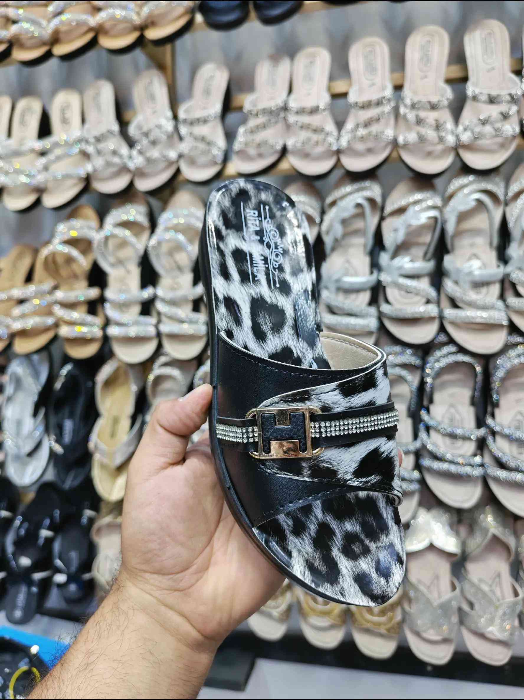 


**إذا كنت صاحب هذا الإعلان وتريد حذفه لأي سبب، رجاءا أرسل رسالة إلى الدعم الفني**