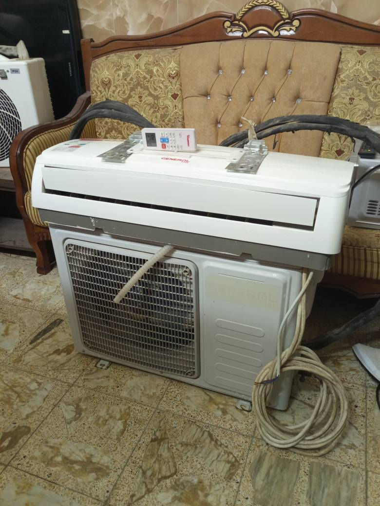 سبلت جنرال طن ونص جنرال شرط الفحص شرط التريد 275 عنوان حي الزهراء شارع المدارس اي استفسار خاص او أتصال *********** النجف, العراق
