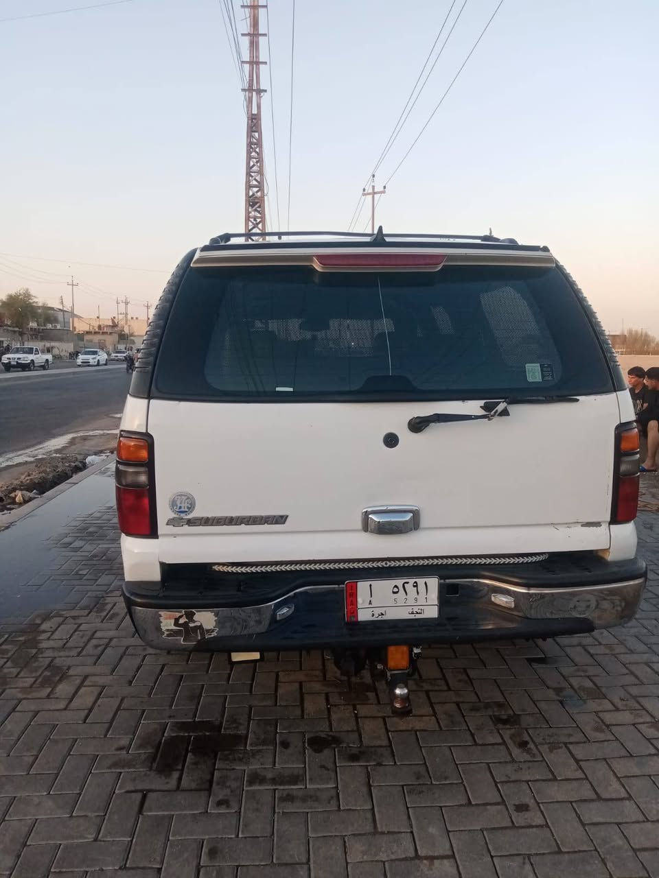 سلام عليكم شوفر موديل 2006 سياره مكفوله اصل ابيض دواخل جلد تخم تاير كير 700 مكينه 5300 كير ومحرك واكسل كفاله وحداديه جديده سياره مكفوله من كل النواحي رقمه نجف بسم مالكه شرعي للاستفسار علئ هاذه رقم ***********
