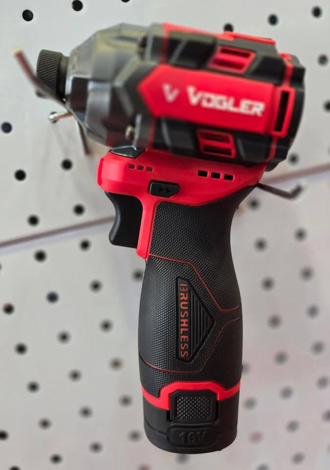 تتوفر #دريلات ماركة فوكلر الالمانيه عزم وقوه وضمان
يتوفر 20 فولت و 12 فولت
العنوان ⬅️ الرمادي مجاور مجسر الزيوت بتجاه المحكمه قريب عل محل القيسي للجوادر


**إذا كنت صاحب هذا الإعلان وتريد حذفه لأي سبب، رجاءا أرسل رسالة إلى الدعم الفني**