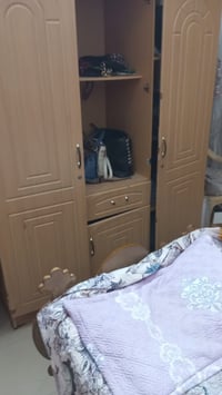 مكتبه بيضة • طبلة وكراسي جديدة • استعمال بسيط