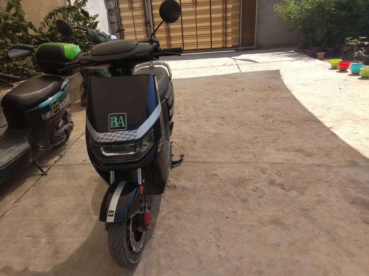 من رخصه المدير عندي دراجه جديده كلش ماشيه الف كيلو صارله ٣ أشعر عندي استخدام قليل سعرها ٧٥٠ الف بيها مجال بسيط العنوان بغداد تاجيات لاستفسار اتصل على الرقم ***********
