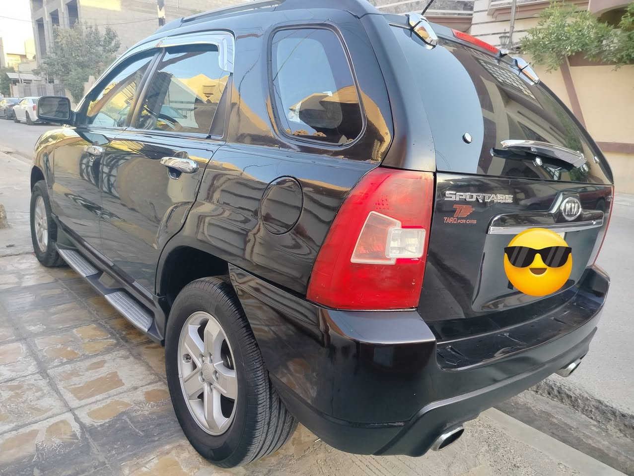 مقدمة 75$ والباقي حسب الاتفاق
سبورتج موديل 2009 رقم نينوى ألماني كوبون بانزين محرك 6 سلندر 
ضرر جاملغ خلف السائق بدون دواخل بدون ايرباك
محرك وكير شرط صدر امامي خلفي جديد تبريد ثلج
سيارة جاهزه 
العنوان موصل الأيسر 
***********
***********
