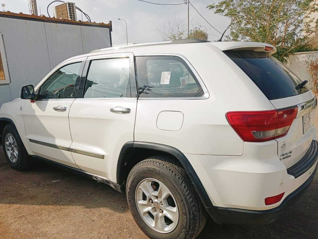 السلام عليكم 
سيارة للبيع جيب الأريدو وارد امريكي مديل 2011رقم بغداد 
للتواصل على الرقم التالي لمعرفة بقية التفاصيل ***********
