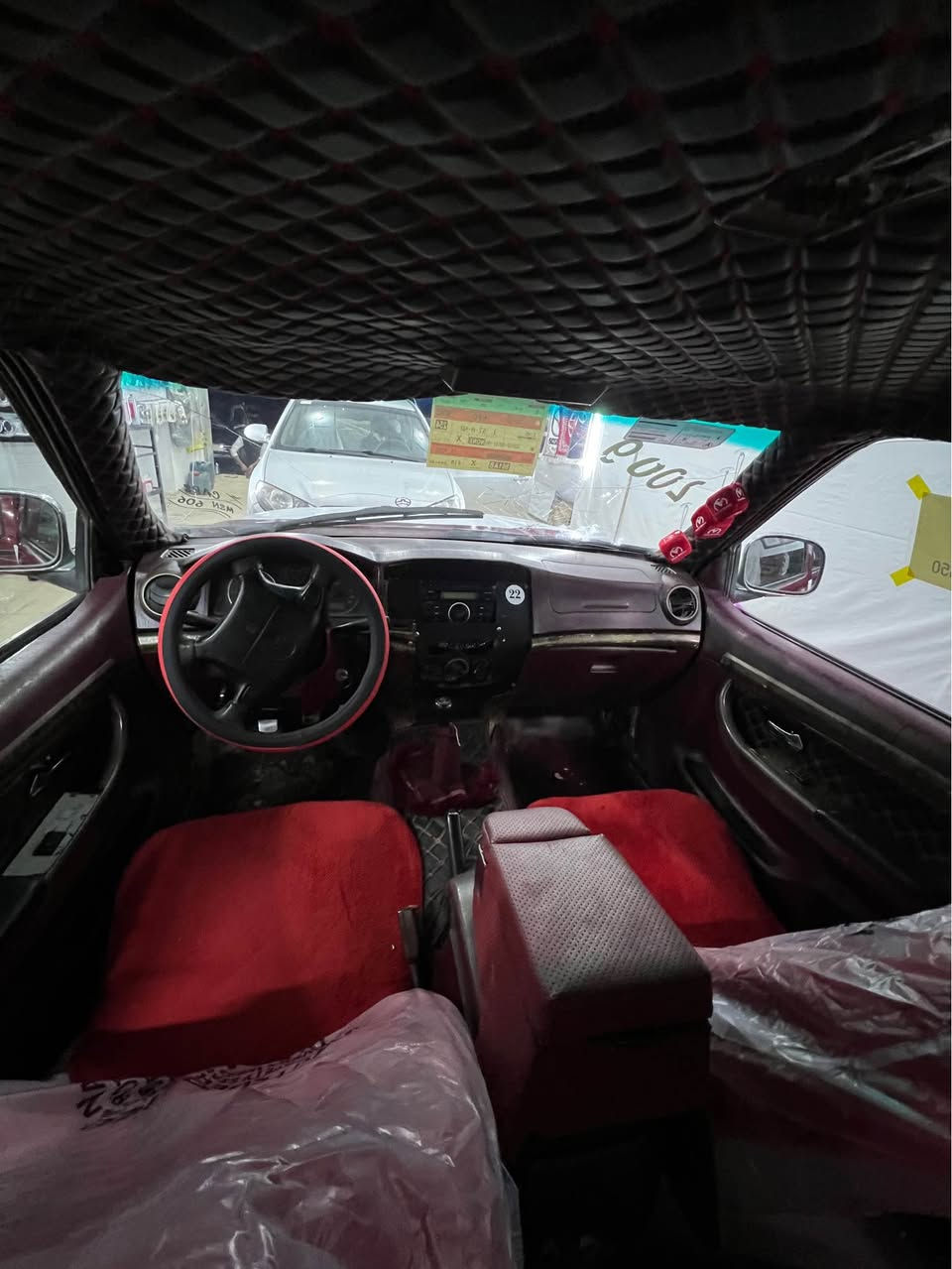 24 وةرةقةو مةجال
مؤديل 2009
بيلاد كابريتةر 
مةنةفيست 
بي ليدران جام كارةبا 
اشياي تةبريتي كامل پيوةية 
دةشبول مةرزية 
ويلكةپ و دؤسةو ناو بؤدي شاز 
بؤياغي نية 
وةرگةراو براوة گيرو مةكينةي و ئةكسل و كارةباي بةشةرت 
لةشاري كؤيةم گؤرينةوة و قست و قةردم نية 
***********
*********** كويسينجاك, أربيل
