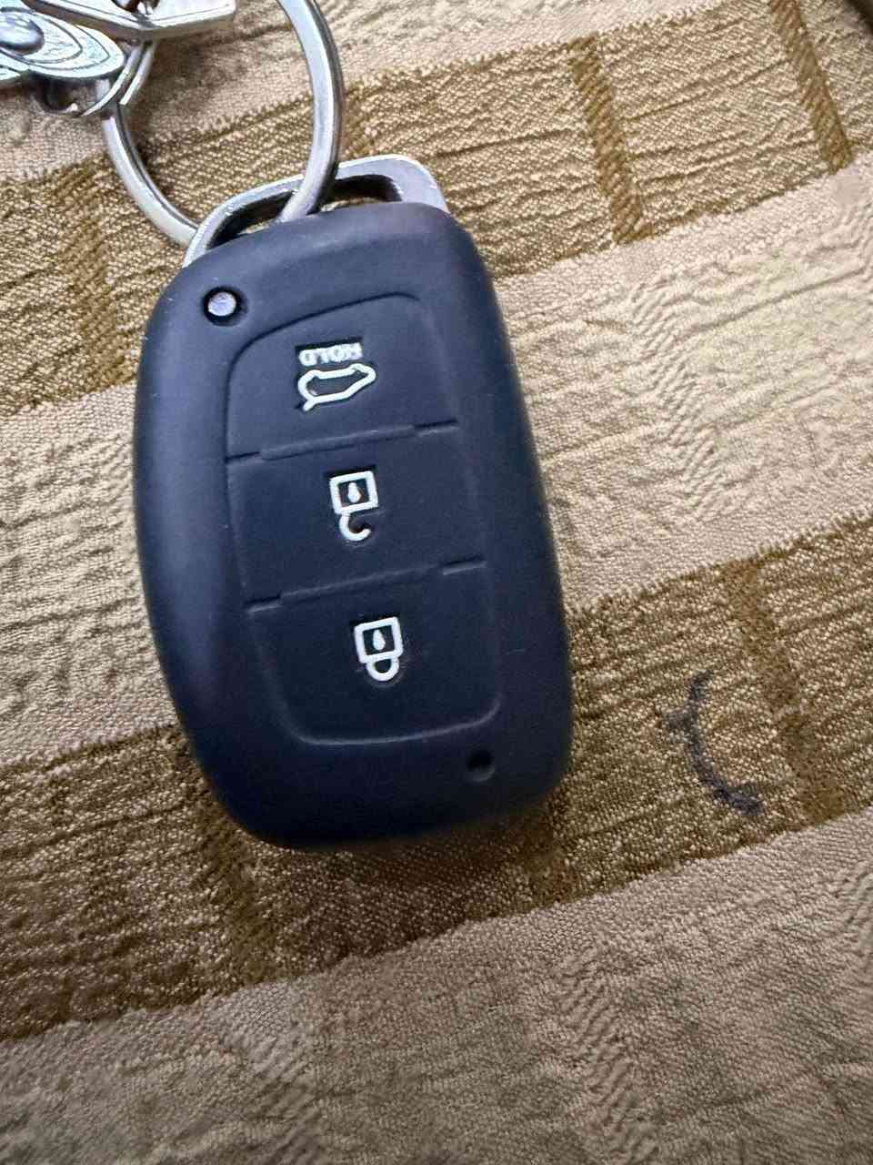 السلام عليكم توسان 2020 خليجي شركه الكاصد الأصلي دبل بصمه  فول مواصفات سياره بسمي رقم إنكليزي  مكفوله كفاله  عامه سونر موجود مكان السيارة بغداد  السعر 227 وبيها مجال  الاستفسار ‭0773 619 6329‬
